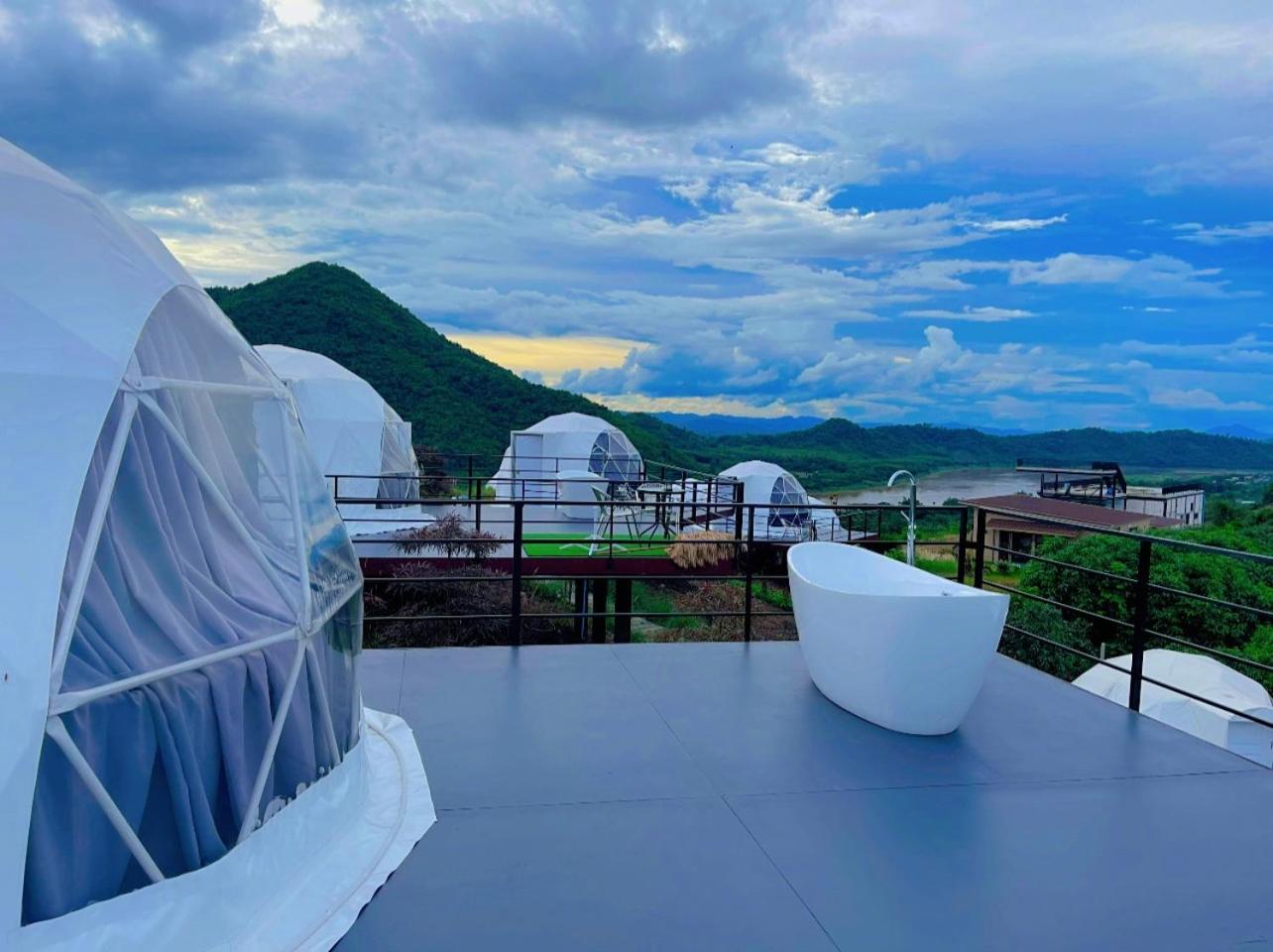 สกายเบย์ เชียงคาน Hotel Pha Baen ภายนอก รูปภาพ