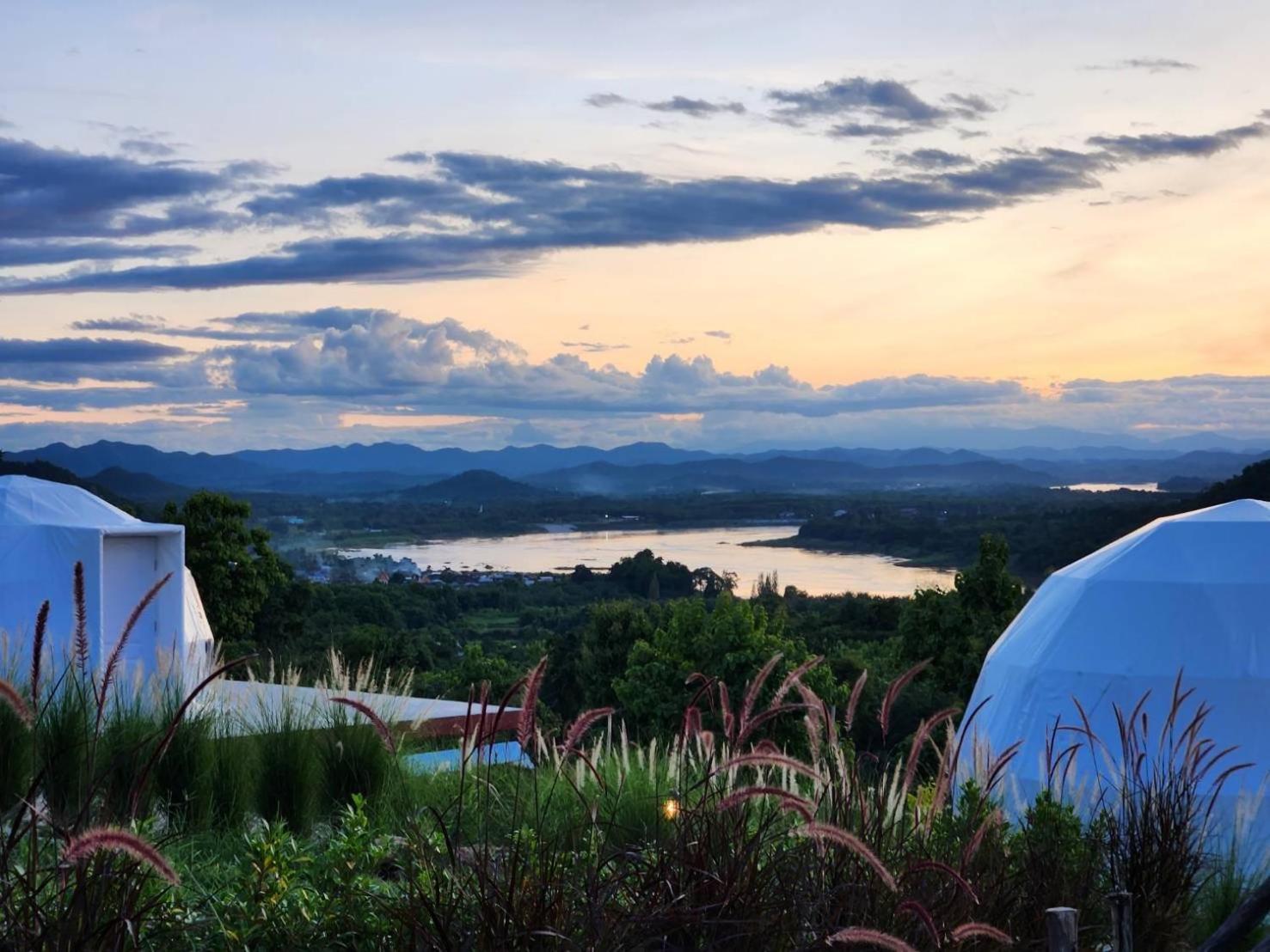 สกายเบย์ เชียงคาน Hotel Pha Baen ภายนอก รูปภาพ
